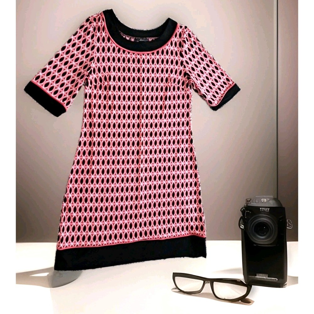 R&K Shift Dress M Pink/Black Geometric Print Colorblock Stretch Career Casual